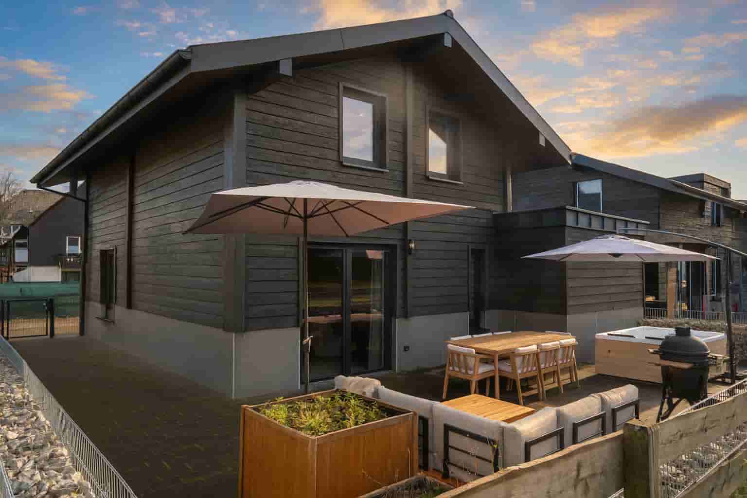 6P Luxus Villa mit Jacuzzi