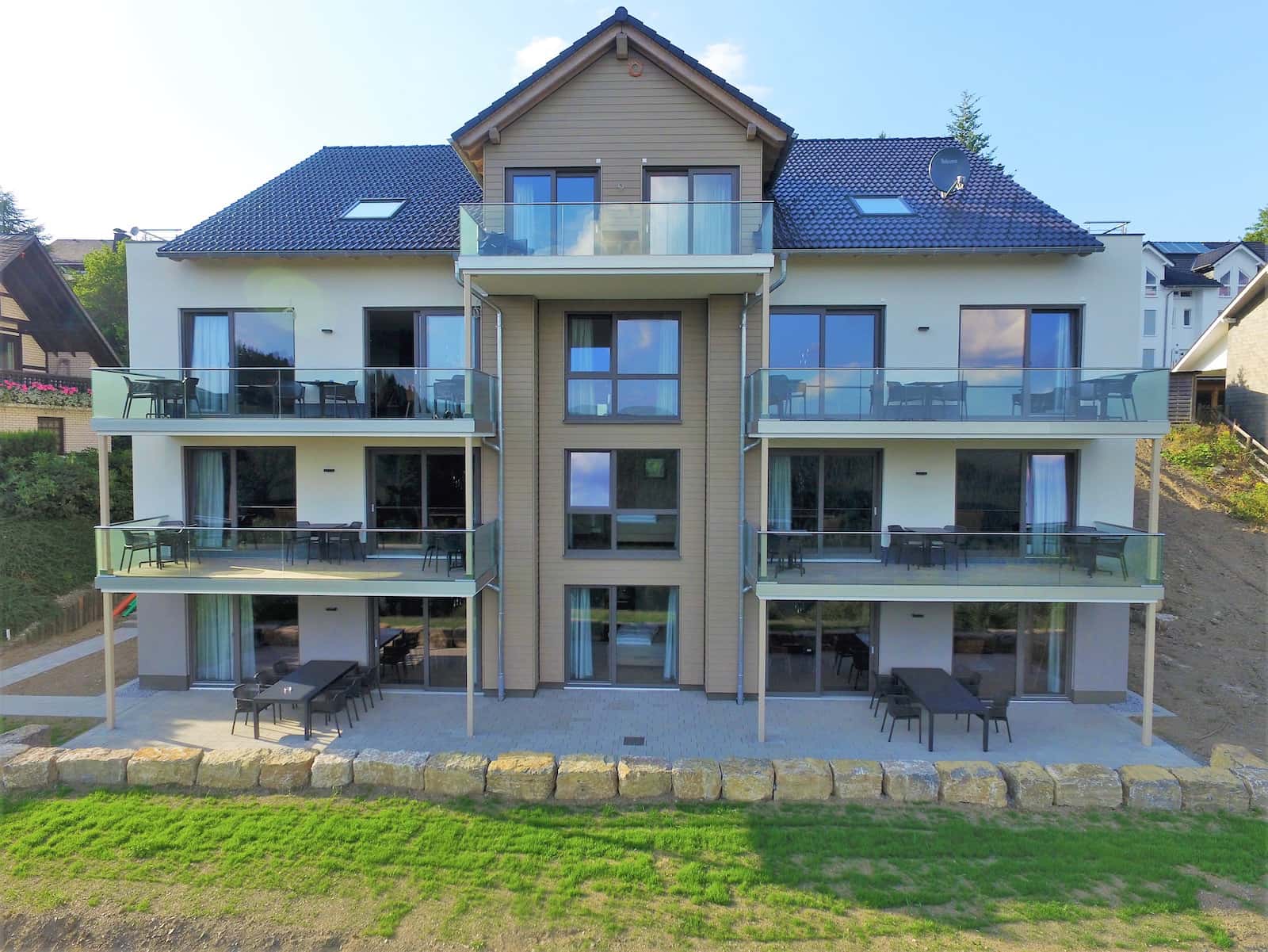 Stilvolles 5p Penthouse mit Aussicht