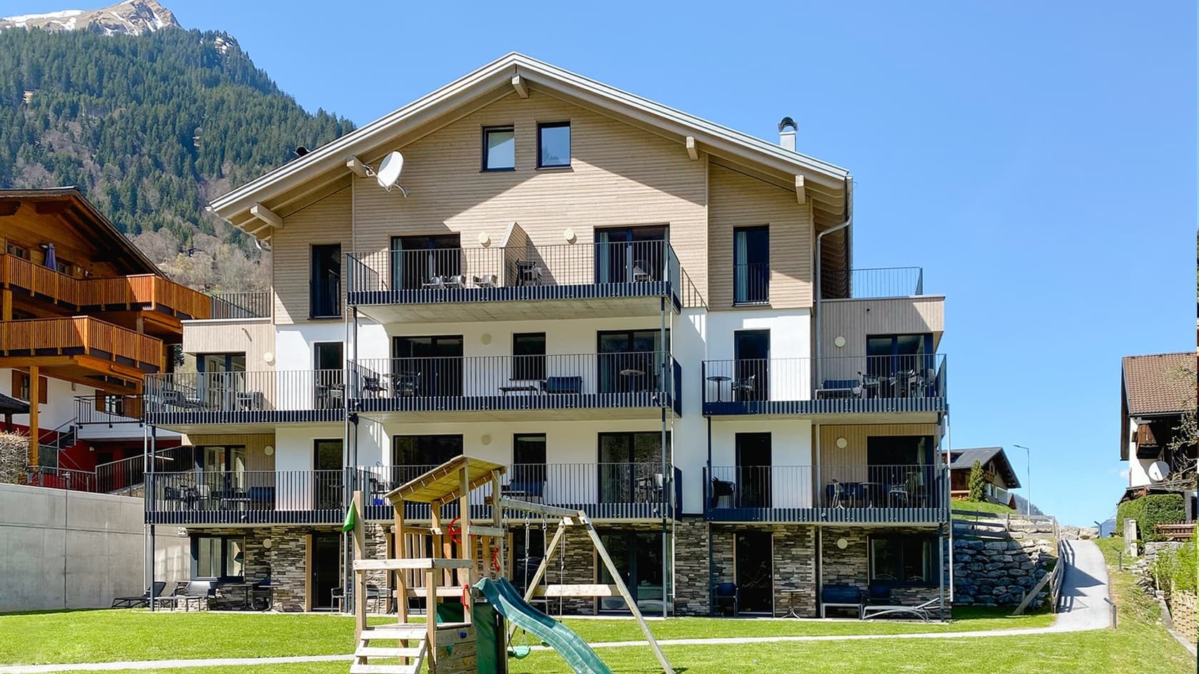 9p Penthouse mit Dachterrasse nahe Skigebiet