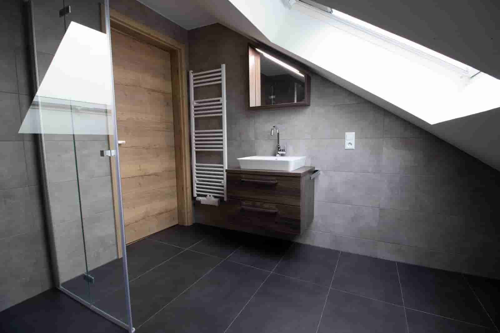 Stilvolles 5p Penthouse mit Aussicht