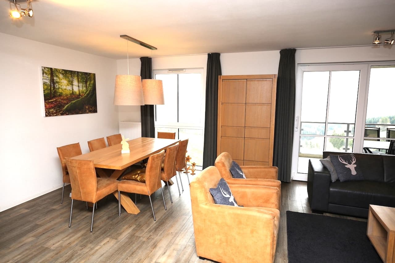 Gemütliche 8p Wohnung an der Piste