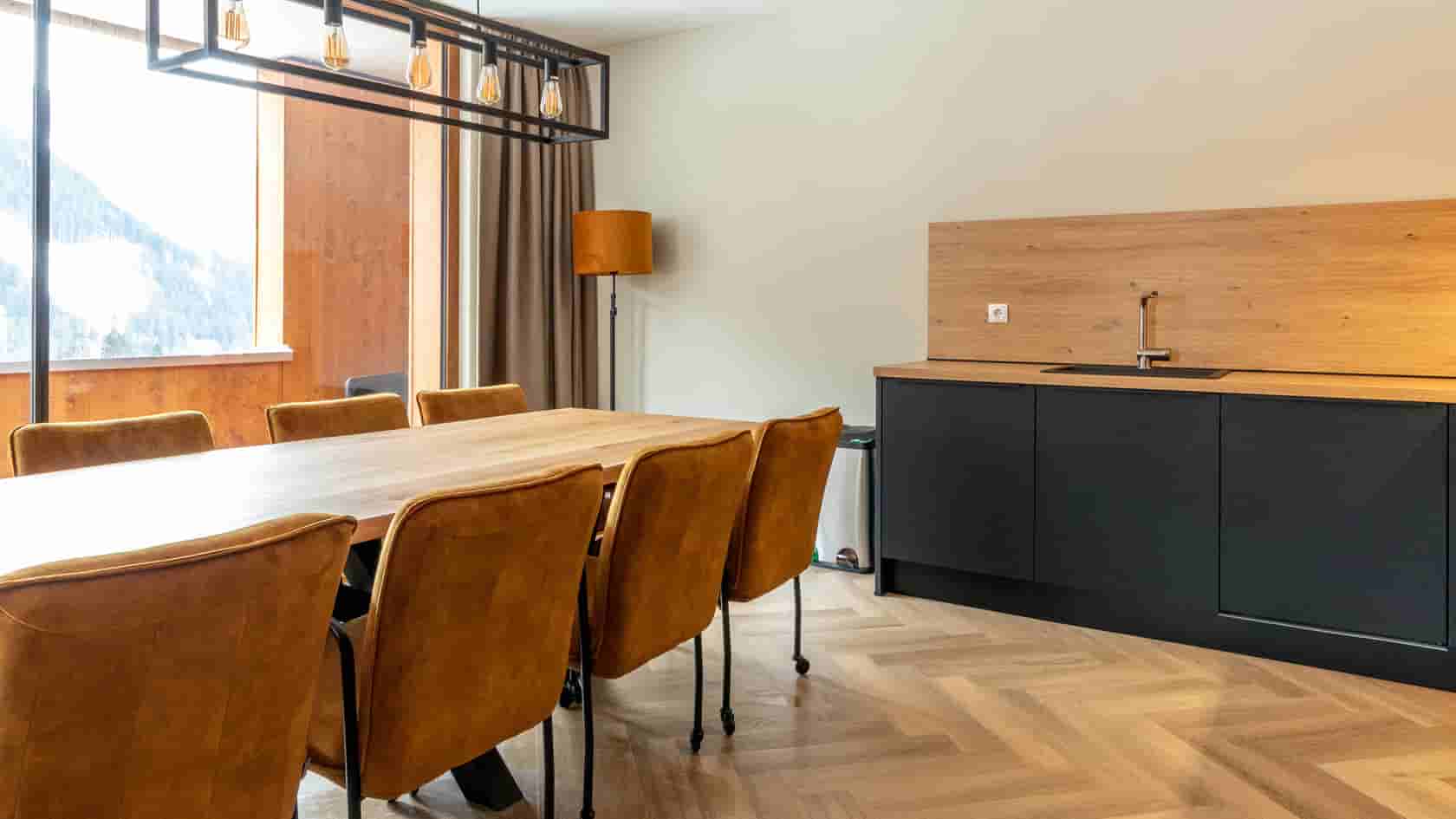 B3 Stilvolles 8p Appartement am Skigebiet