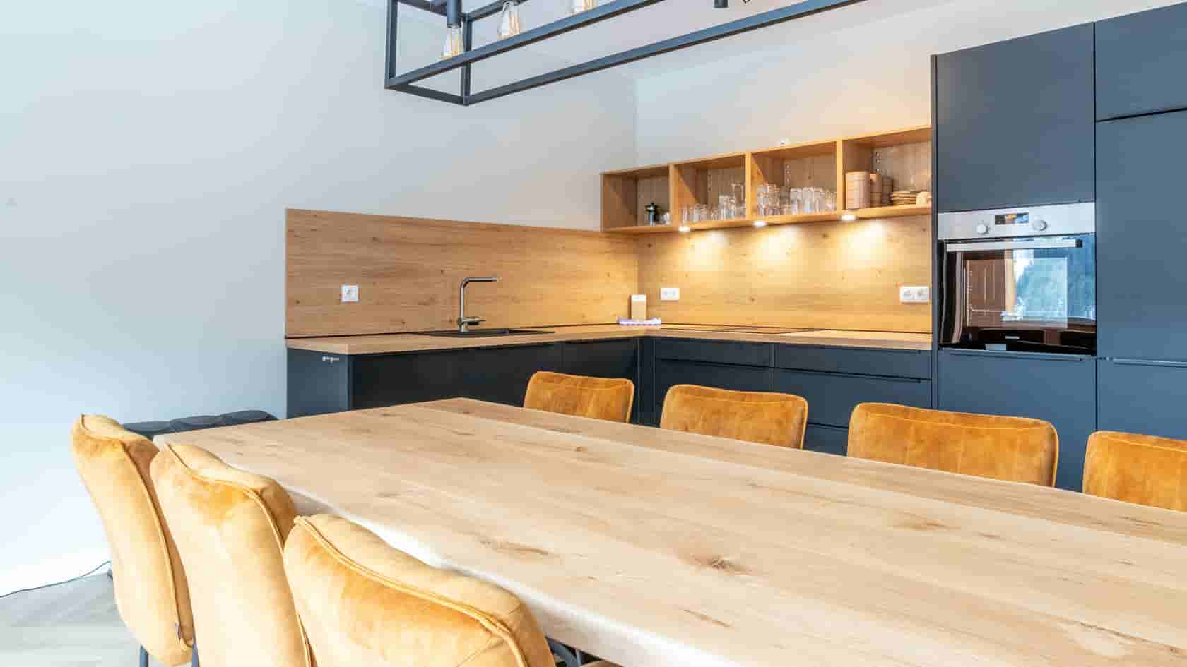 B3 Stilvolles 8p Appartement am Skigebiet