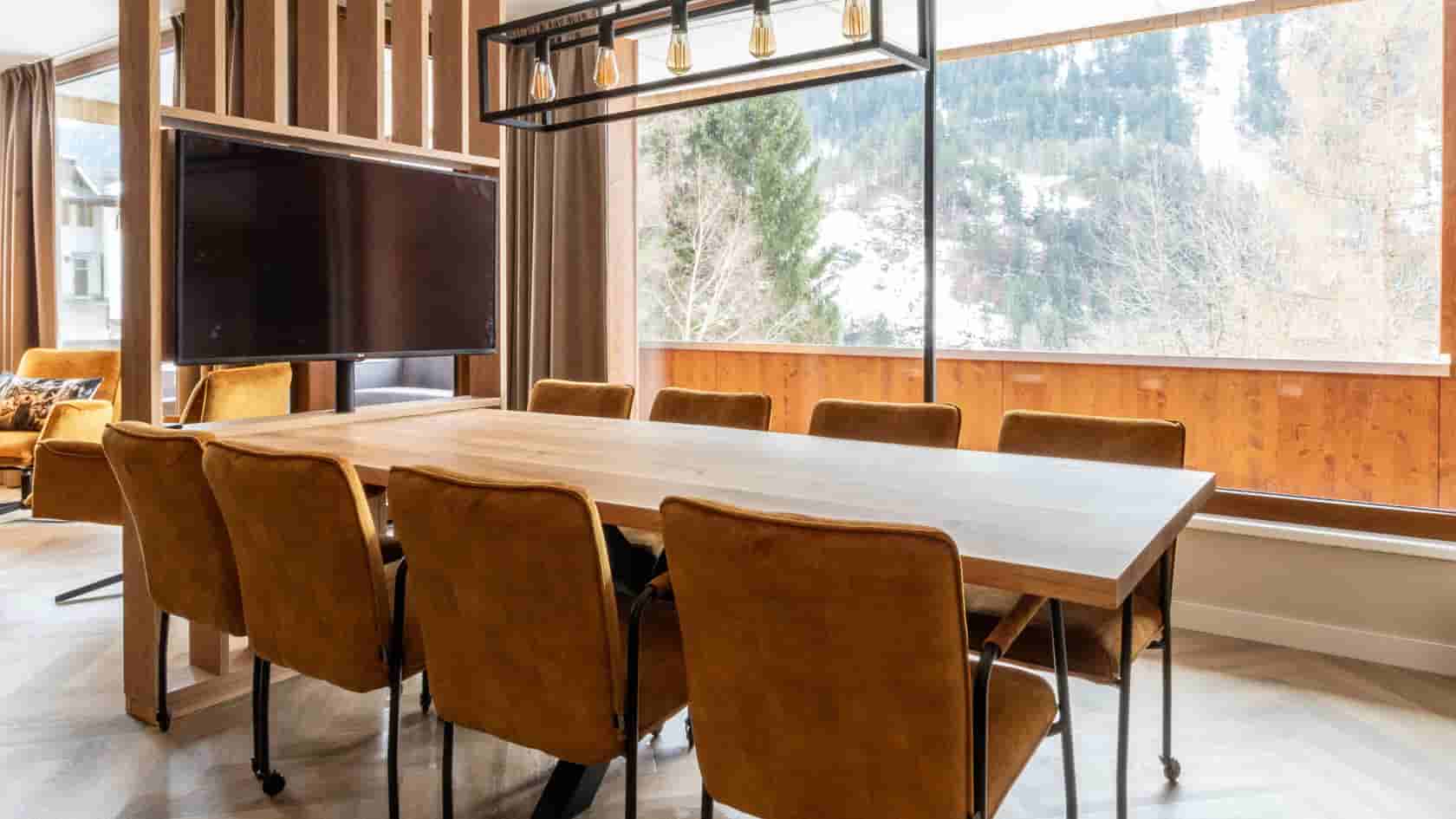 B3 Stilvolles 8p Appartement am Skigebiet