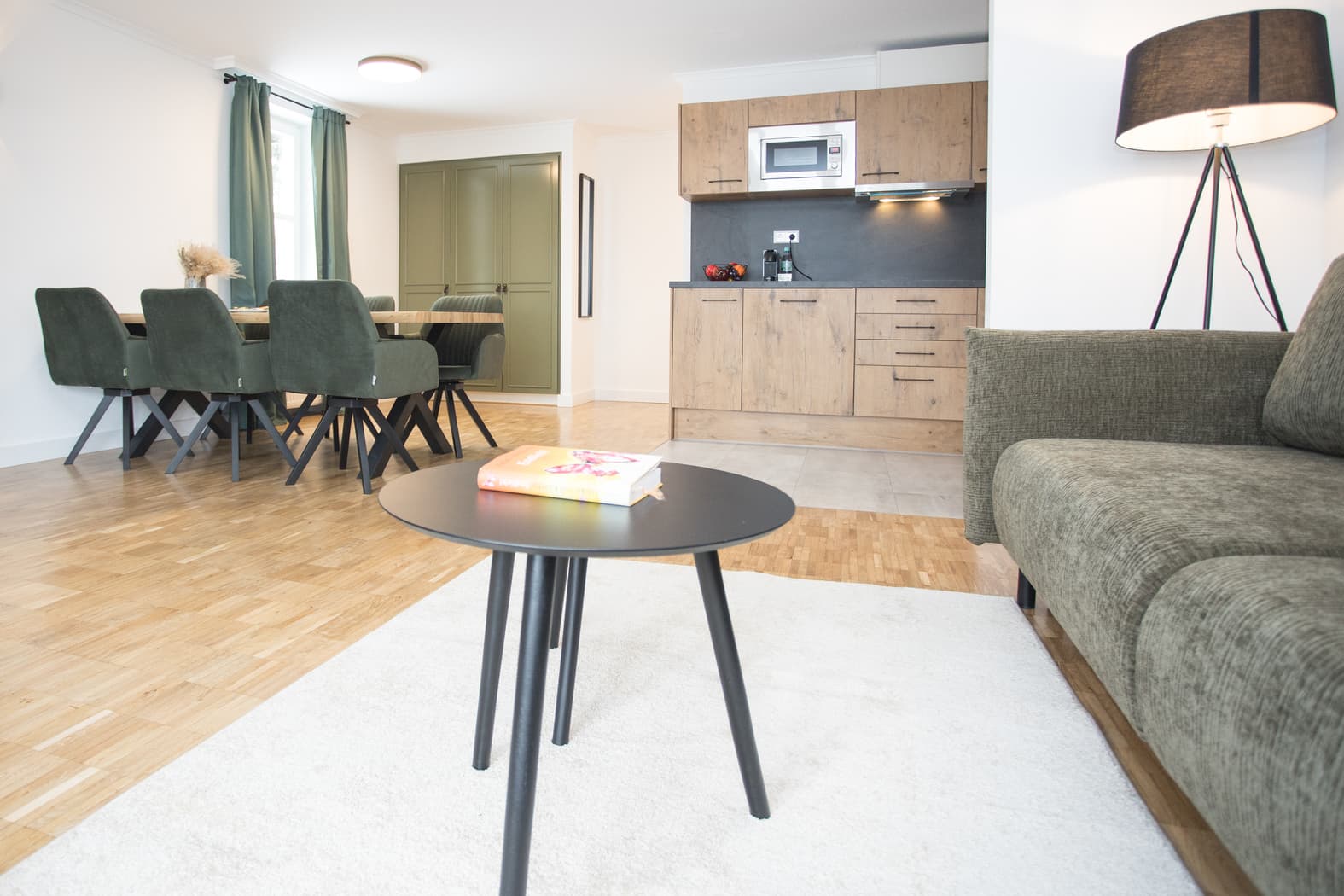 Komfort 4+2 Wohnung mit Aussicht