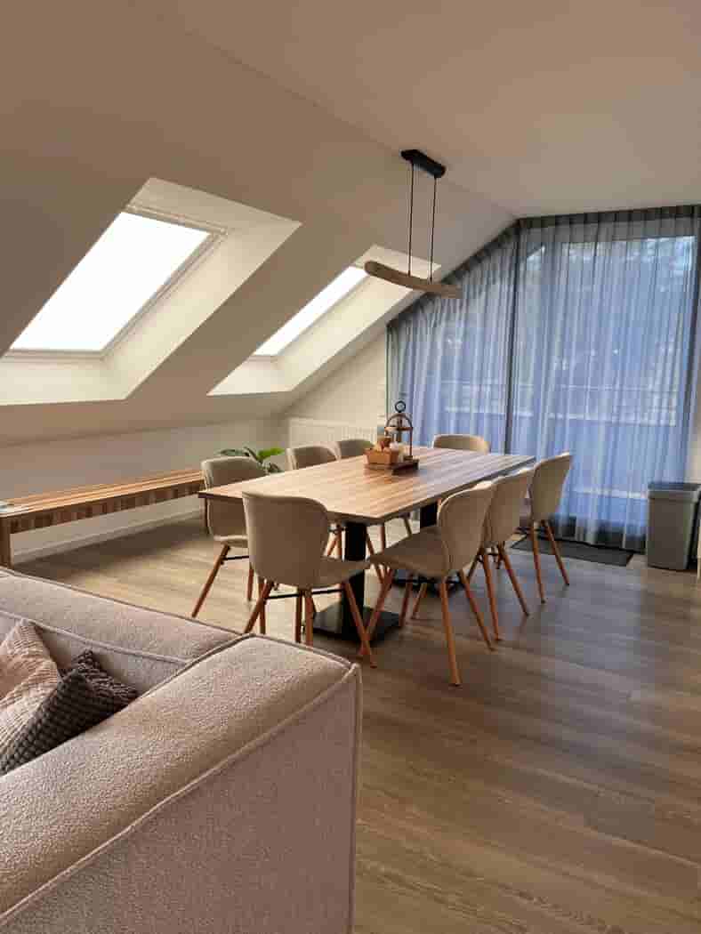 Modernes 8P-Penthouse in bester Lage