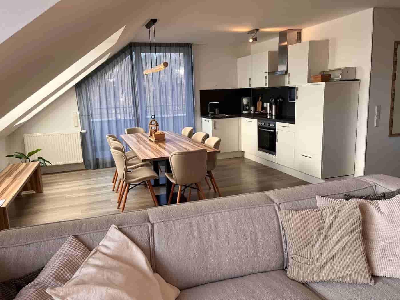Modernes 8P-Penthouse in bester Lage