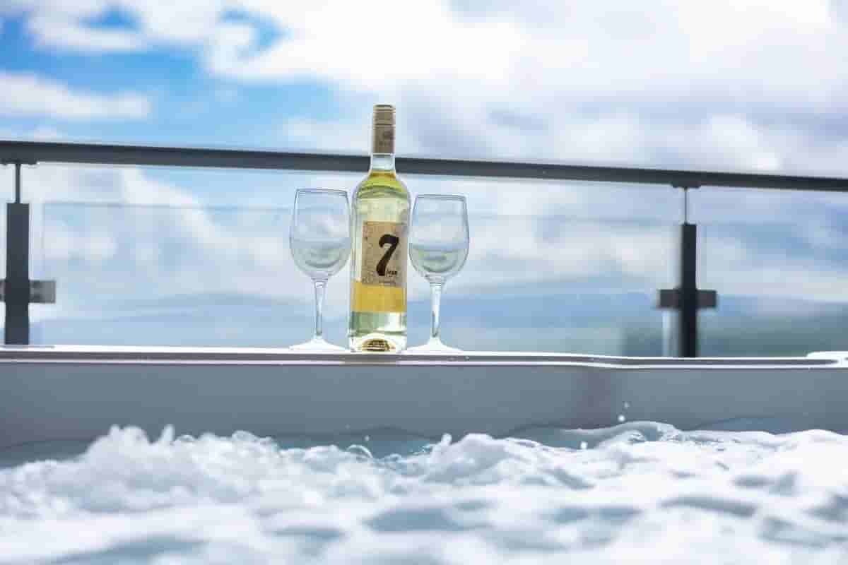 2-Schlafzimmer-Wohnung mit Jacuzzi